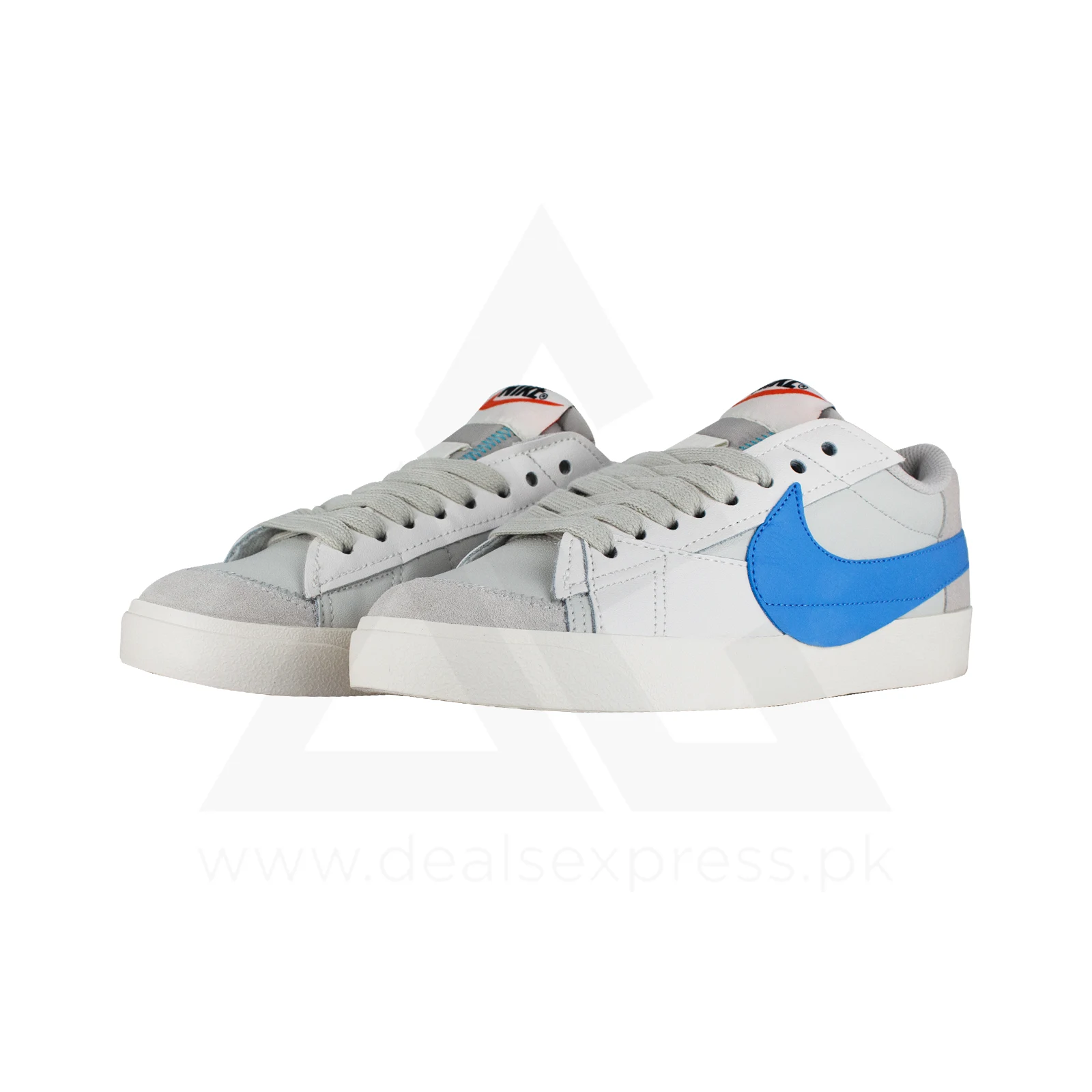 Blazer Low 77 Jumbo - Light Bone