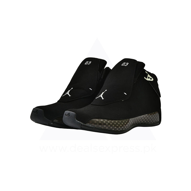 NAJ 18 - Triple Black