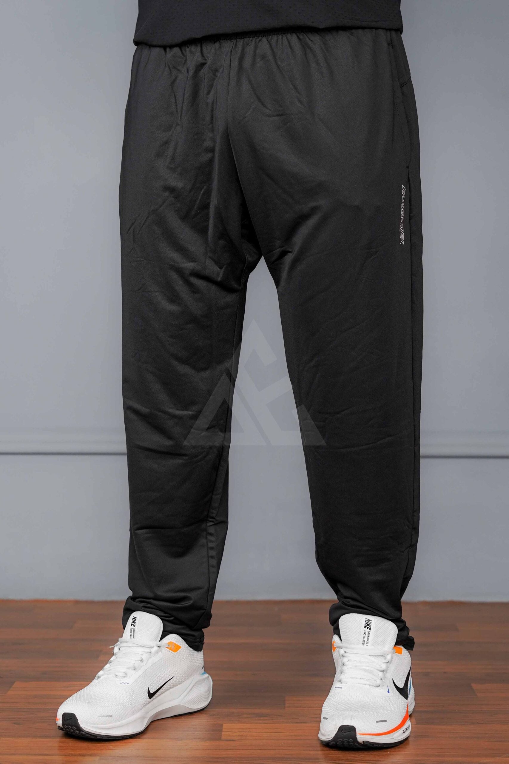 Hummel Trouser V4 - Black
