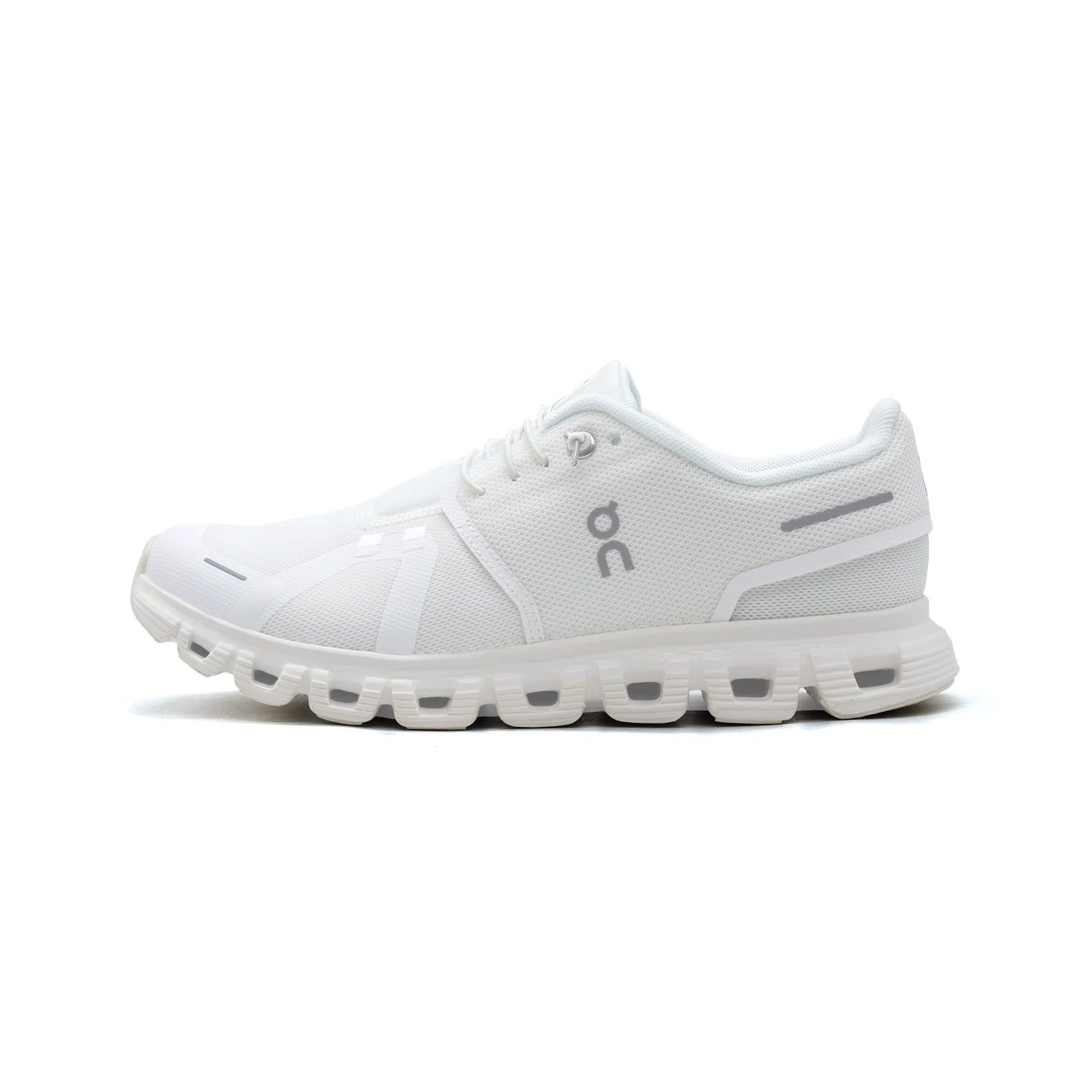 Cloud 6 - Triple White
