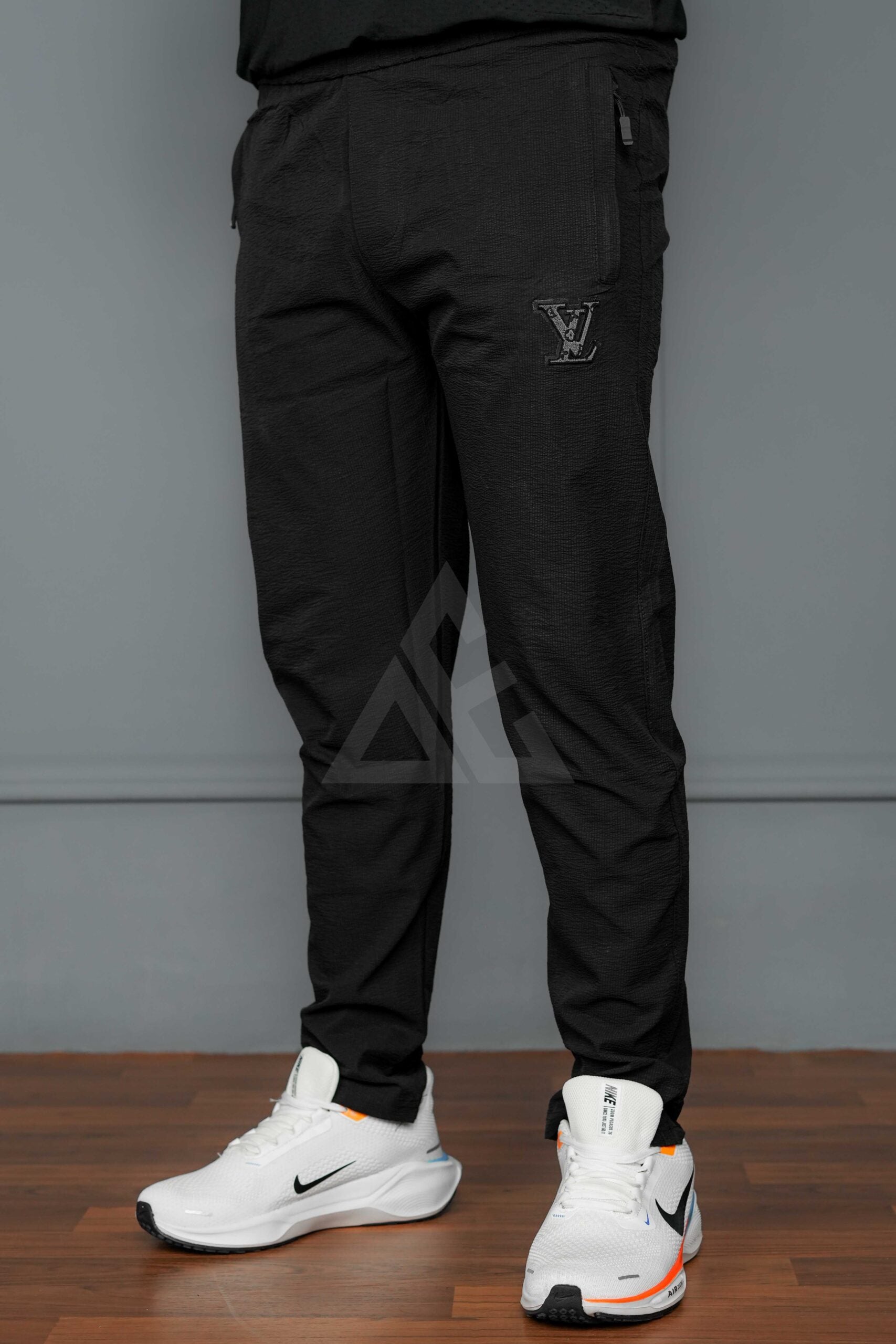 L wee Regular Fit Popcorn Trouser - Black