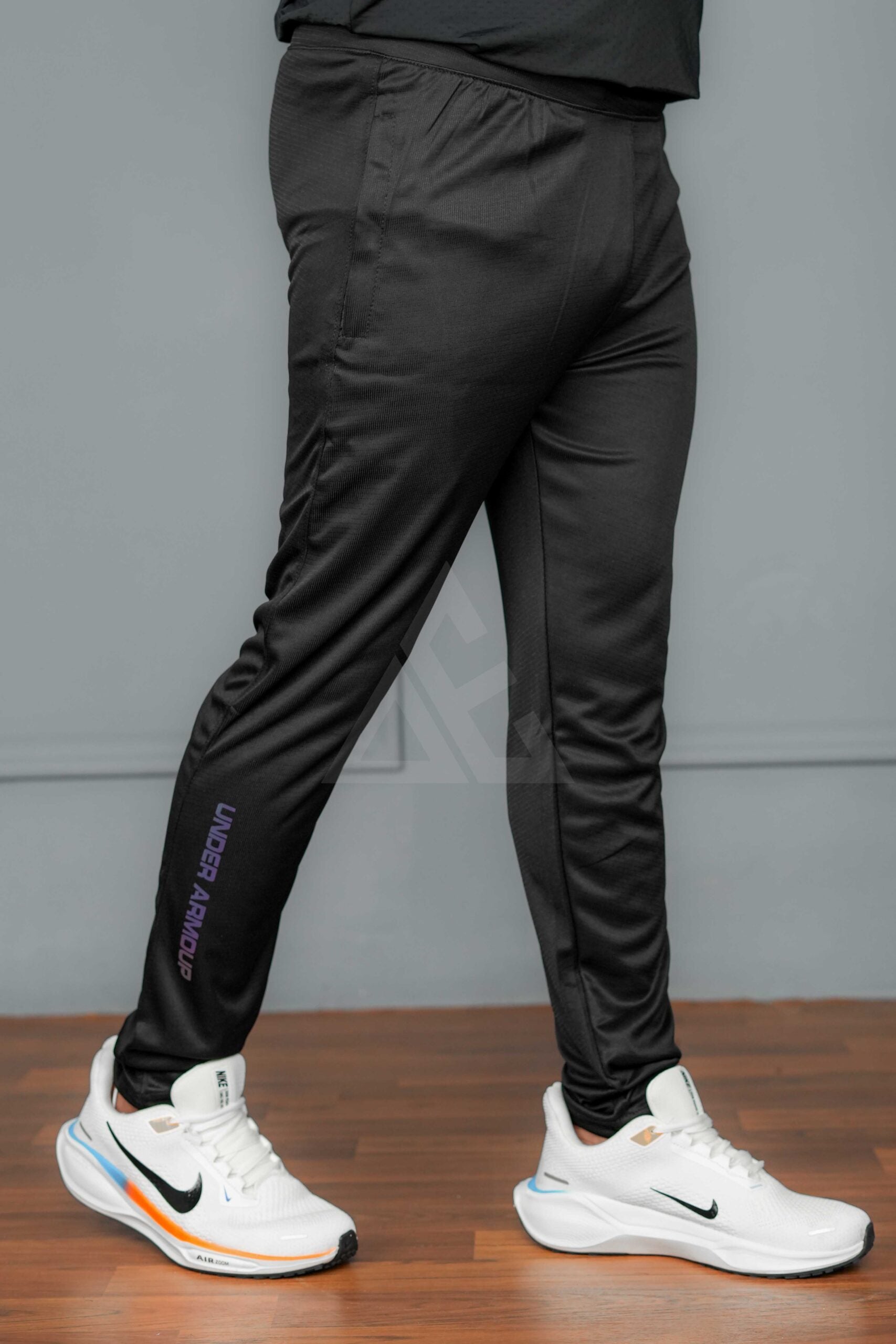UA Liner Trouser - Black