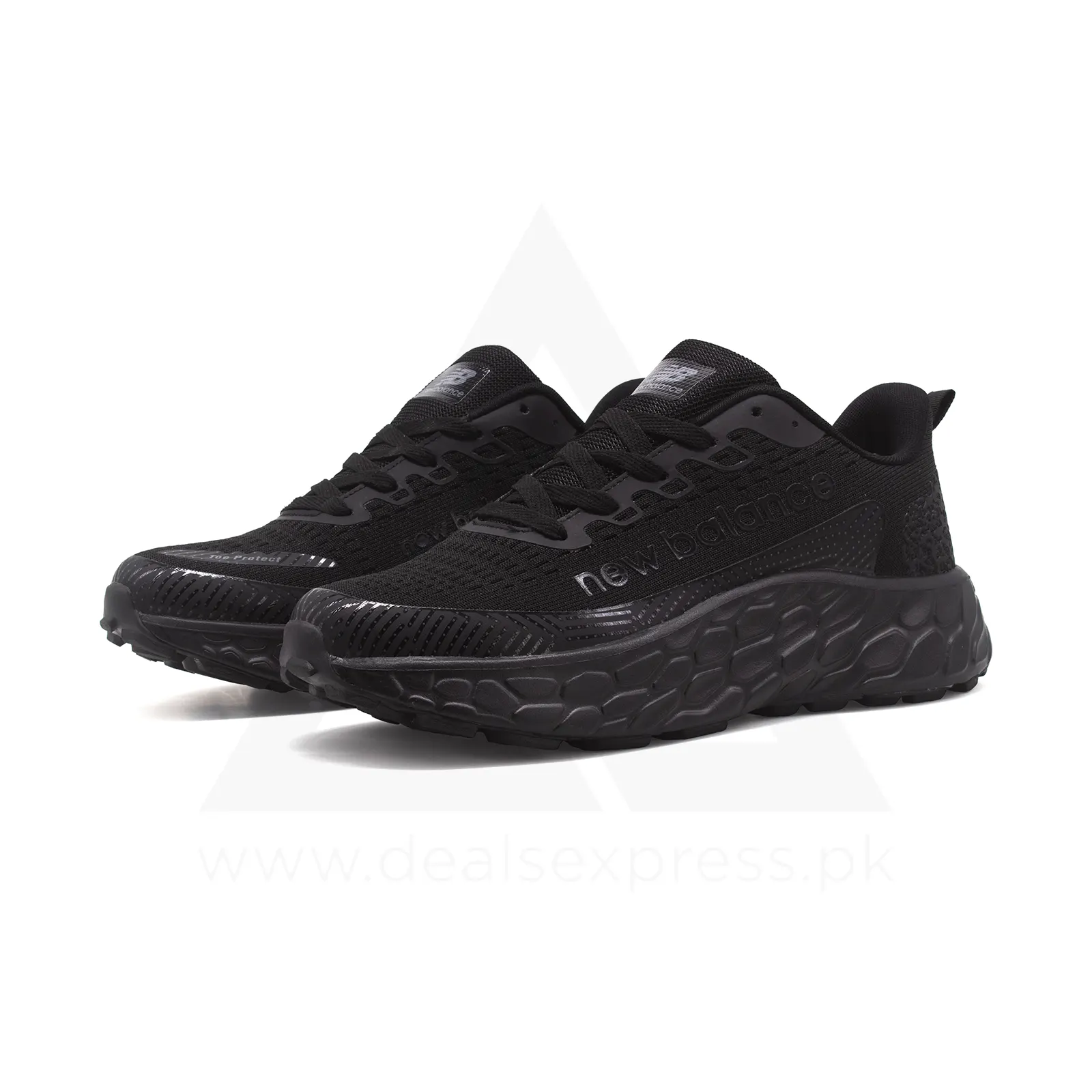NB Fresh Foam Trail V3 - Triple Black